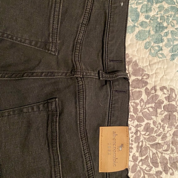 Abercrombie and Fitch Kids Black Jeans 15/16 - Picture 6 of 9